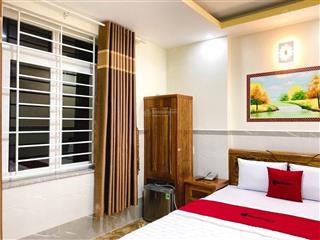 Bán gấp khách sạn 7 tầng thu nhập 180tr/tháng