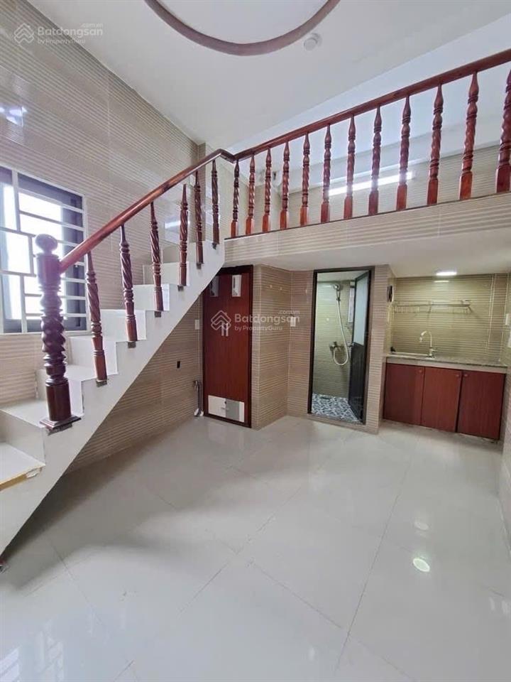 Bán gấp chdv 6 tầng lạc long quân ngang 7m