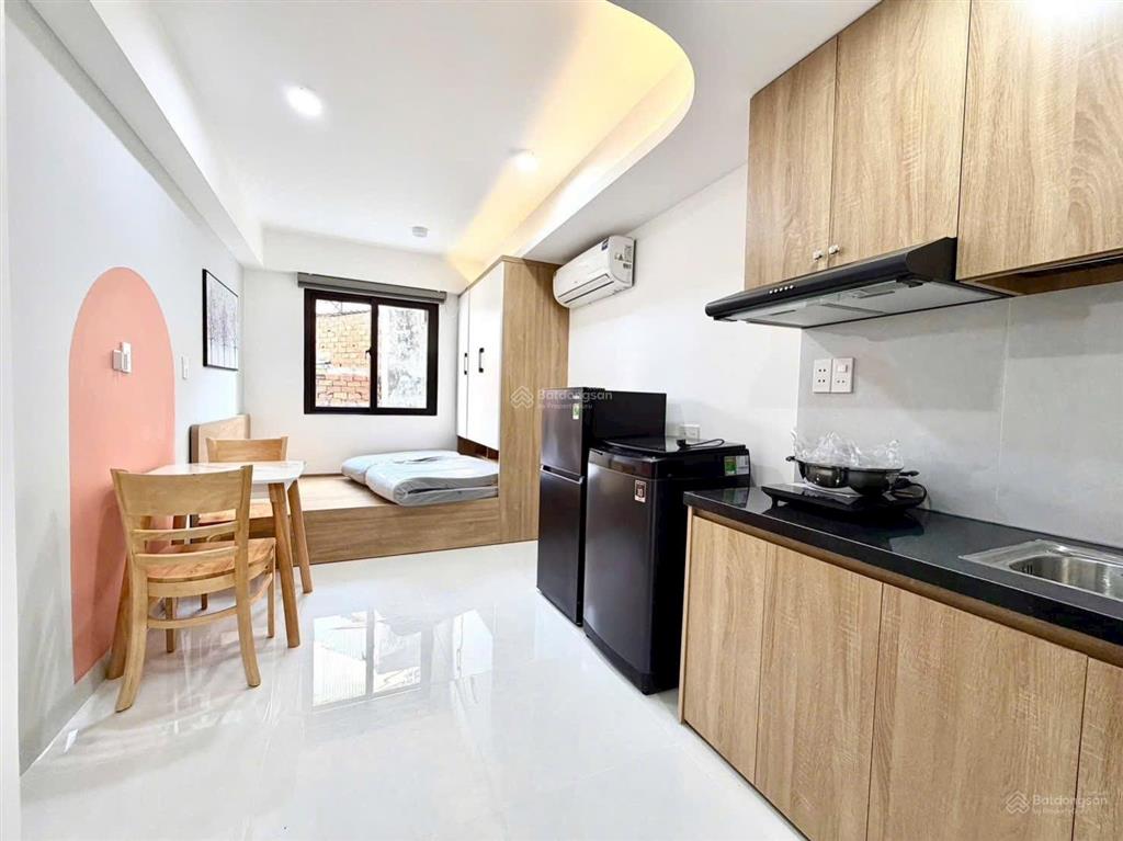 Bán gấp chdv 6 tầng thu nhập 130tr/tháng ngay gò dầu