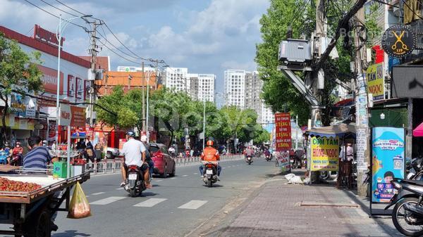 Mặt tiền kinh doanh sầm uất lê trọng tấn ngang 15m