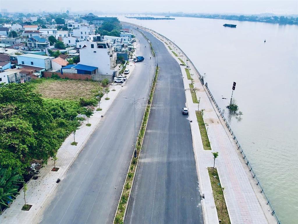 Bán gấp nhà 4 tầng mặt tiền bờ sông tham lương