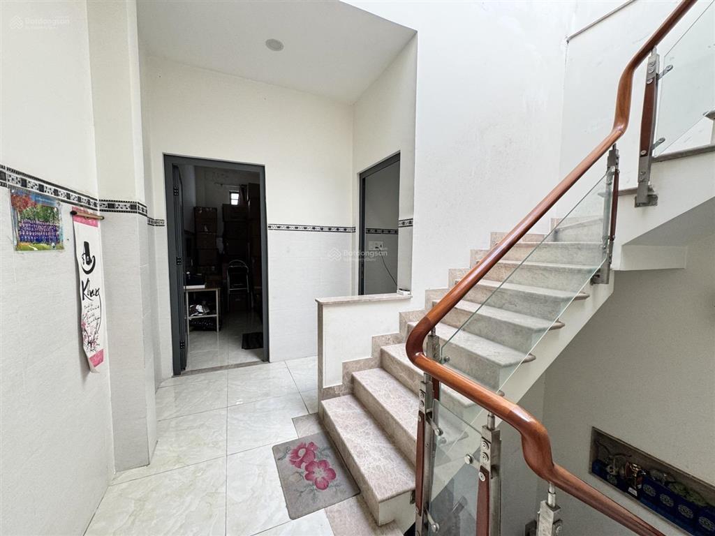 Ngợp bán gấp nhà đẹp ngay luỹ bán bích 85m2