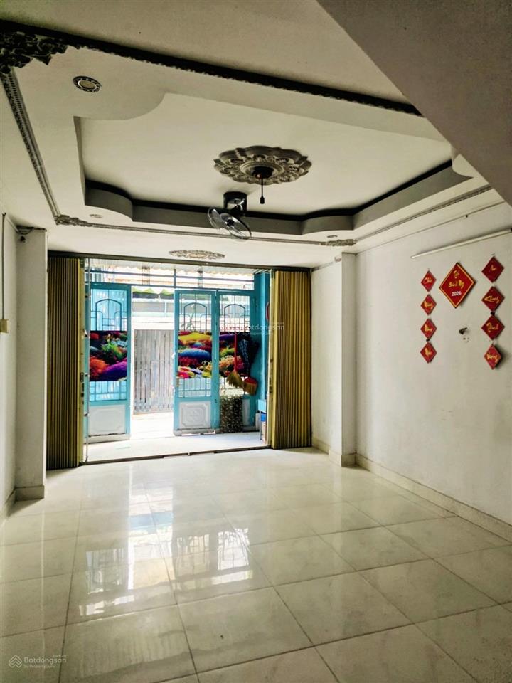 Bán gấp nhà 4 tầng hxh 1/ ngay luỹ bán bích