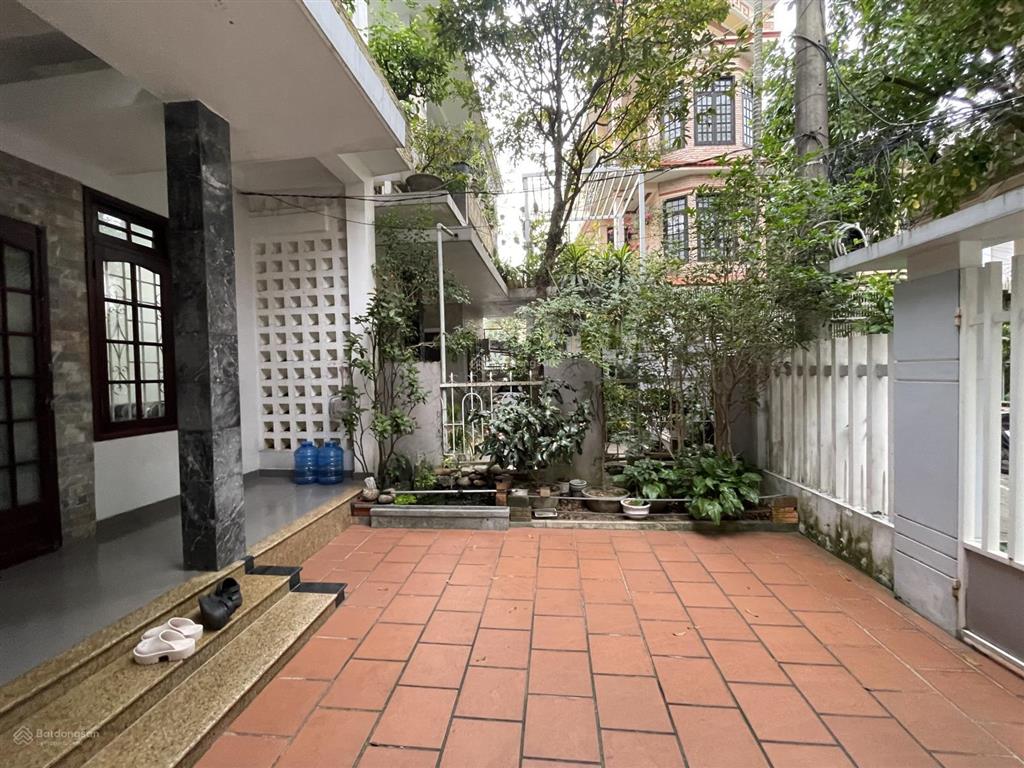 Nhà kiệt trung tâm ngô quyền  tp huế