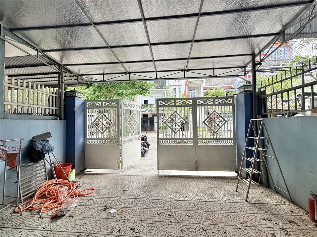 Bán khách sạn 05 tầng thành phố huế