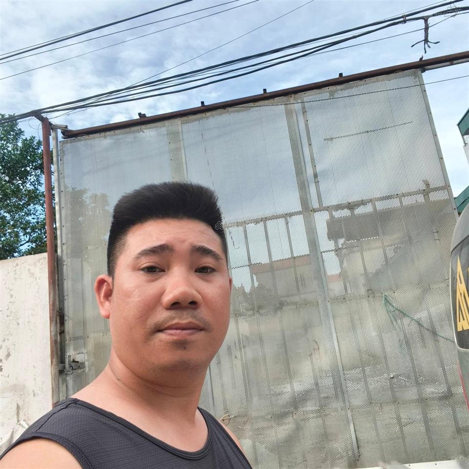 Bán 240m2 đất thổ cư la tinh, trục chính đường container tránh nhau