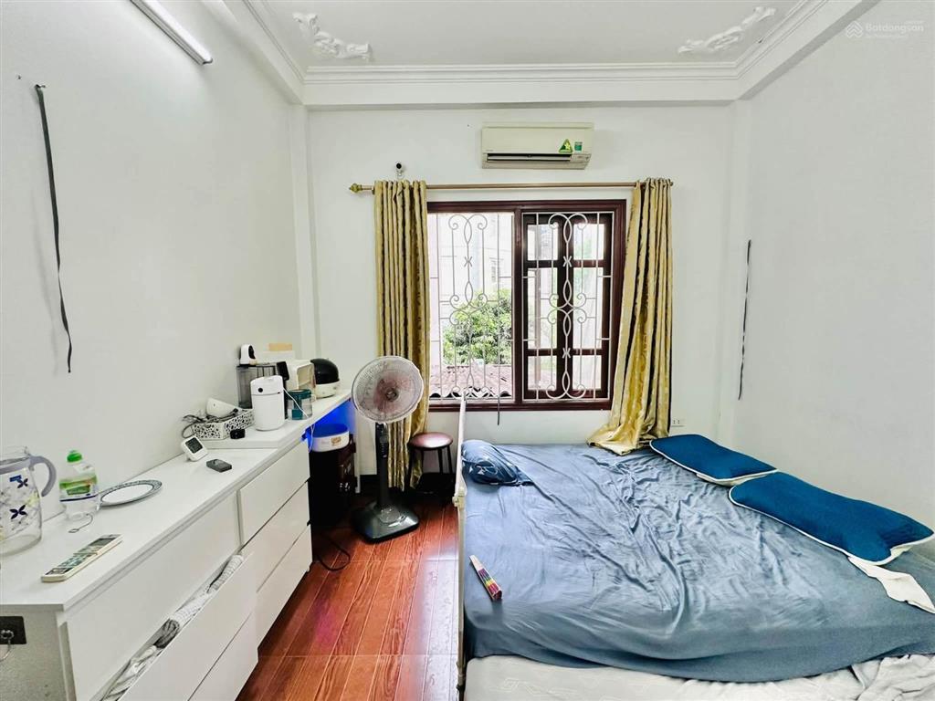 Bán nhà mặt phố phú diễn, ô tô khách tránh nhau ,vỉa hè +kinh doanh