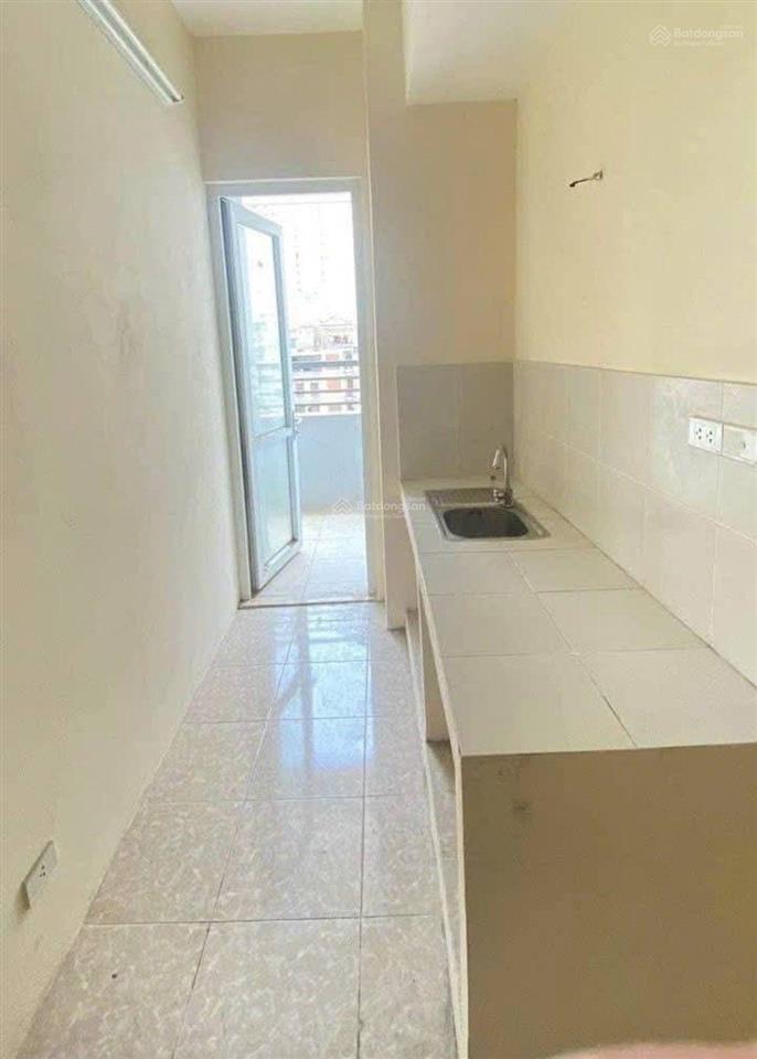 Cho thuê chcc tòa 30t, kđt nam trung yên. dt 50m2. 1pn, 1wc.