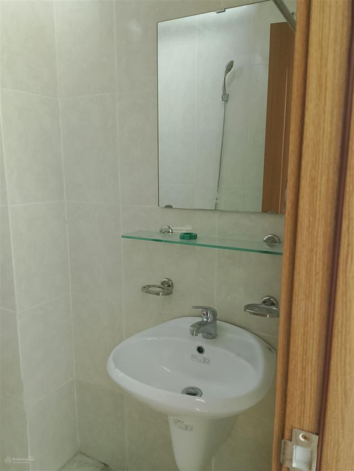 Cho thuê chcc tòa 30t, kđt nam trung yên. dt 50m2. 1pn, 1wc.