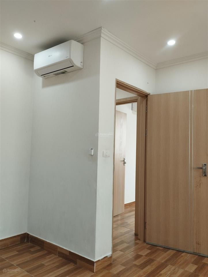 Cho thuê chcc tòa 30t, kđt nam trung yên. dt 50m2. 1pn, 1wc.
