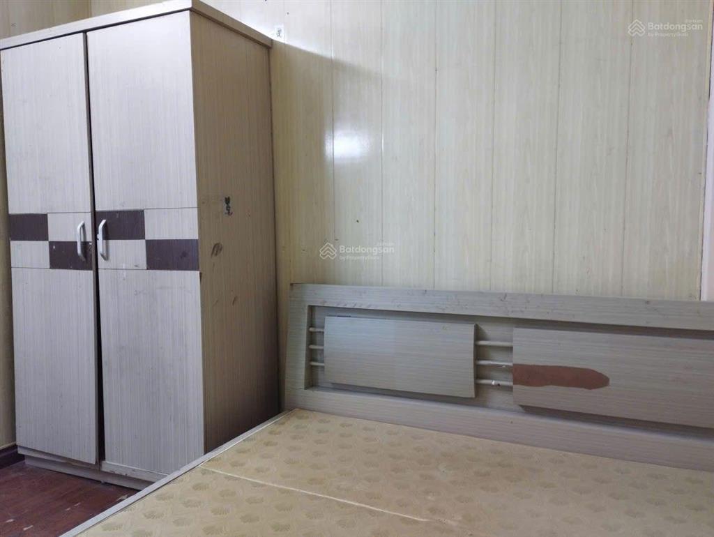 Cho thuê chcc, toà 17t10, đường nguyễn thị định, trung hoà nhân chính. dt 85m3. 2pn,1wc. giá 10tr5.