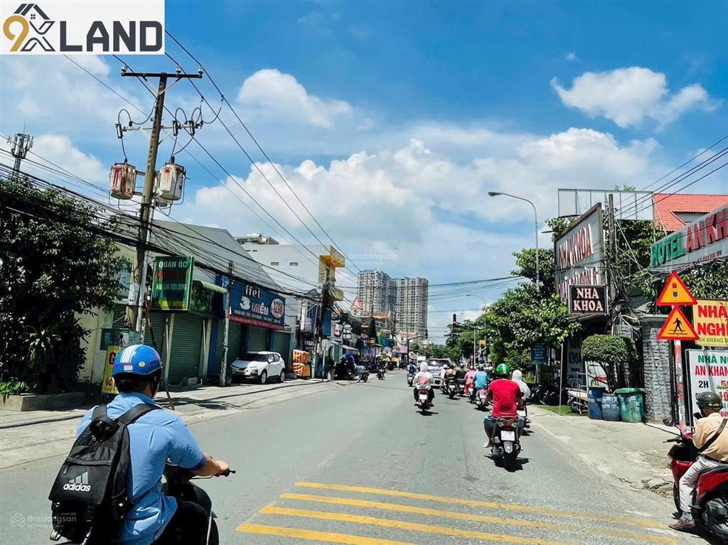 Giảm 8 tỷ, bán gấp nhà mt đường an bình, dt 880m², ngang 17 mét, cho thuê 80tr/tháng, giá 60 tỷ