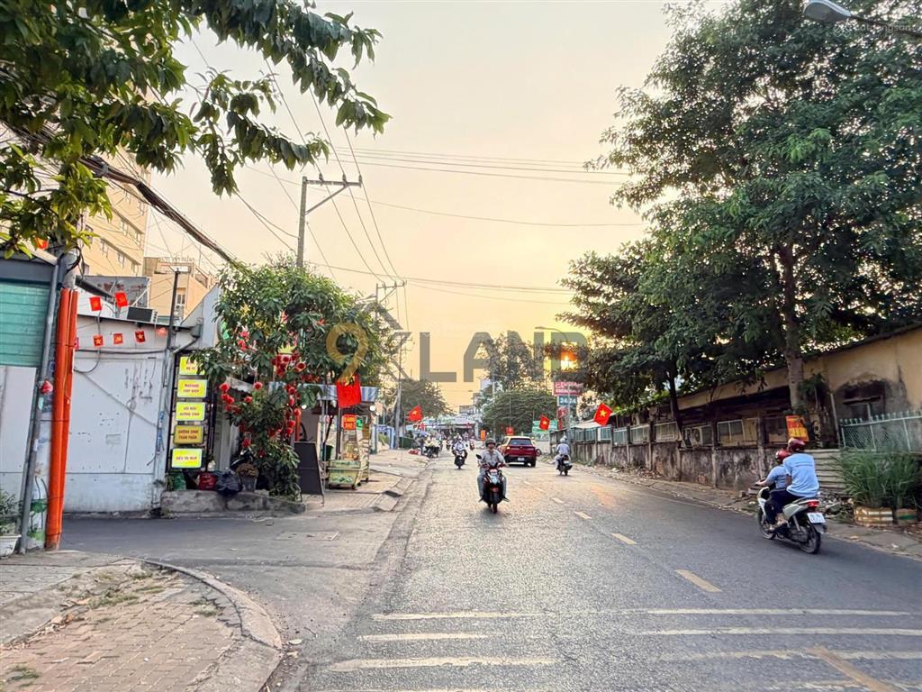 Cực hiếm, bán gấp lô đất hẻm thông 5 mét đường linh trung, dt 4 x 16,5m, vuông vức, giá chỉ 4,4 tỷ