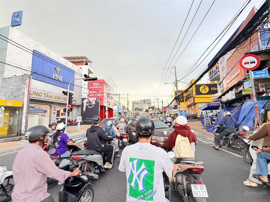 Chính chủ ngộp bank cần bán lô đất hẻm 8m,được xây hầm,6 tầng,ngay kha vạn cân,dt 140m2,giá 9,2 tỷ