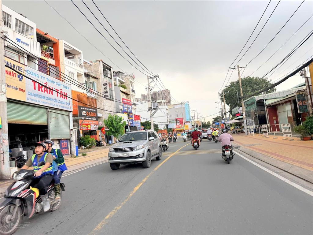 Chính chủ ngộp bank cần bán lô đất hẻm 8m,được xây hầm,6 tầng,ngay kha vạn cân,dt 140m2,giá 9,2 tỷ