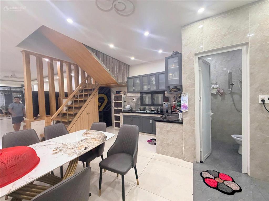 Siêu phẩm góc 2 mặt tiền đường ngay vincom võ văn ngân, dt 140m2, ngang 7 mét, giá chỉ 13 tỷ
