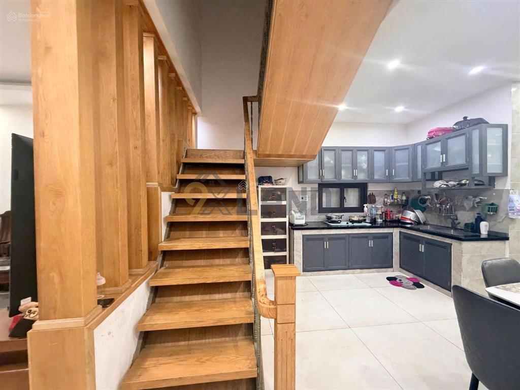 Siêu phẩm góc 2 mặt tiền đường ngay vincom võ văn ngân, dt 140m2, ngang 7 mét, giá chỉ 13 tỷ