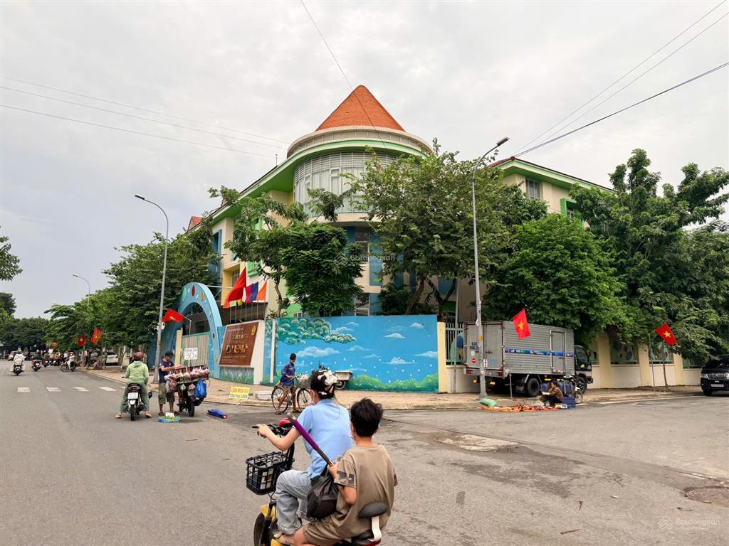 Siêu phẩm lô đất 2mt đường số 5, kdc êm đềm suối nhum, ngang 8m, cn 132m2, giá 14 tỷ tl mạnh