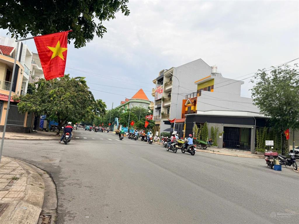 Siêu phẩm lô đất 2mt đường số 5, kdc êm đềm suối nhum, ngang 8m, cn 132m2, giá 14 tỷ tl mạnh