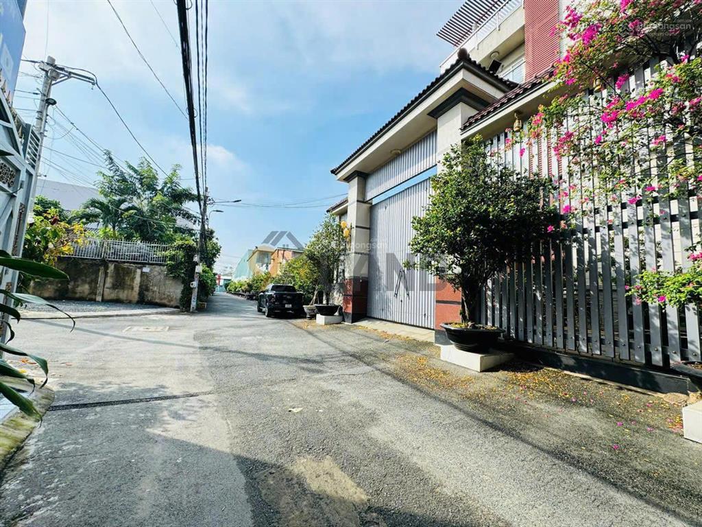 Siêu phẩm biệt thự lê văn chí, dt  7 x 24, cn 166m2, trệt, 2 lầu, giá 13,5 tỷ, ngay 0907 955 ***