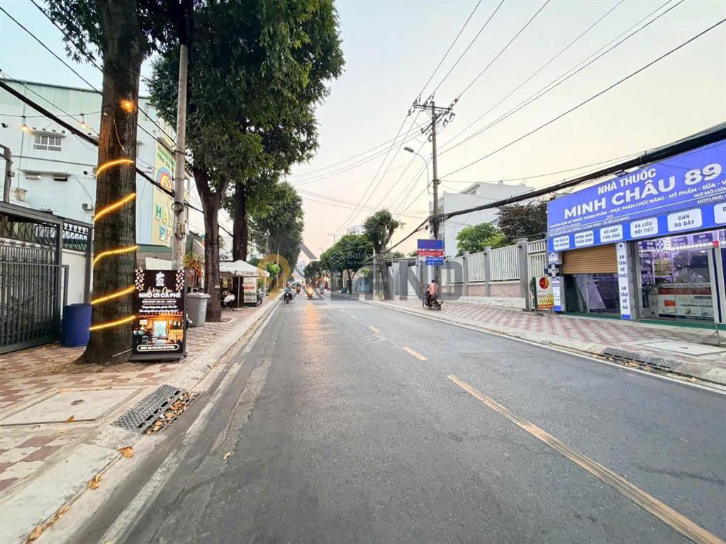 Lô đất hiếm nhất đường linh trung, hẻm 6 mét, dt 132m2, ngang 8 mét, được xây 5 tấm, giá 8,8 tỷ