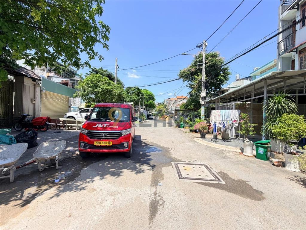 Siêu phẩm mặt tiền đường số 9, dt 6,6 x 17,5, cn113,5m2, được xây trệt, 7 tầng, giá chỉ 10,5 tỷ