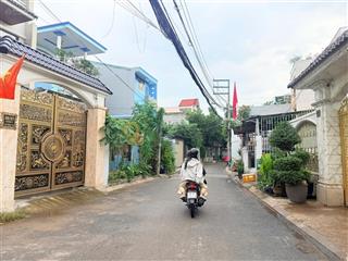 Bán nhà góc 2mt, hẻm 10 mét, ngay ga metro bình thái, dt 100m2, ngang 4,5m, giá 7,5 tỷ