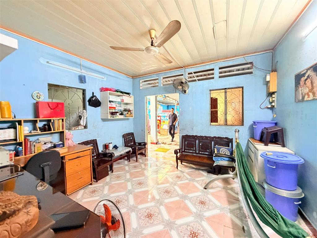 Bán gấp nhà mặt tiền đường ngay đh sư phạm kỹ thuật, dt 123m2, ngang 6,5m, giá 12,5 tỷ.