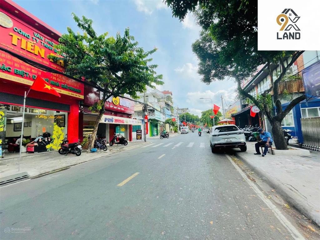 Ngộp quá giảm ngay 10 tỷ, bán nhà mt đường thống nhất,dt114m2,ngang 5,7 x 24.5 tỷ, giá còn 22,5 tỷ