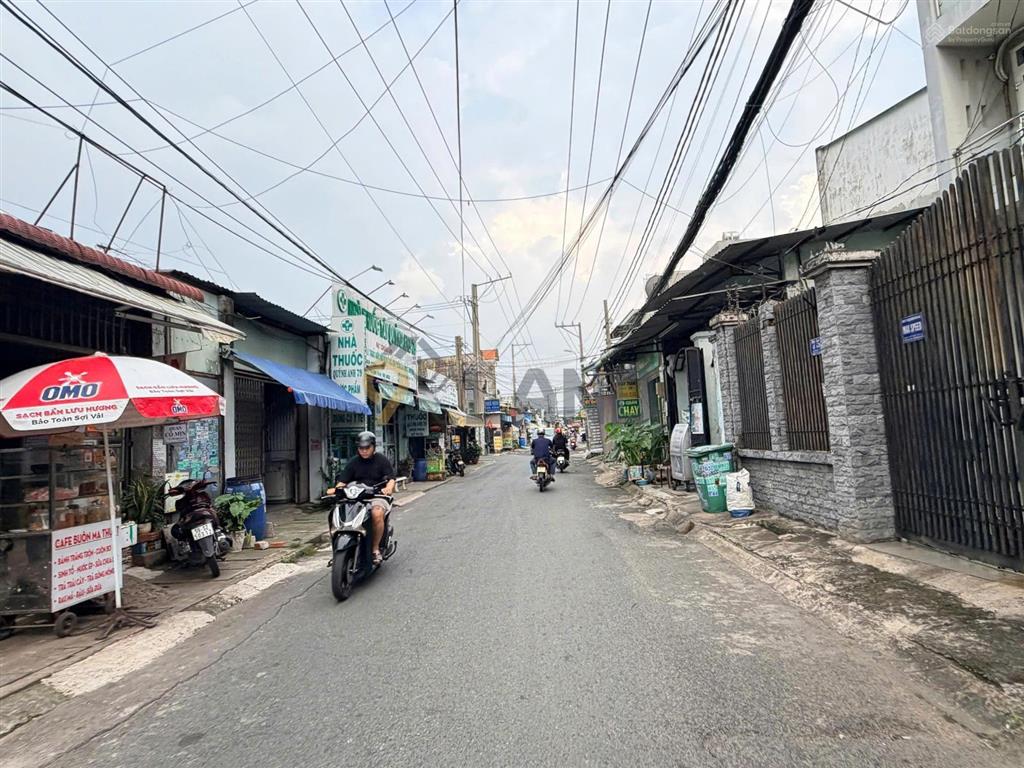 Ngộp quá rồi, bán gấp nhà mặt tiền đường ngay đào trinh nhất, dt65,6 m2, ngang 5x13,2m, giá 5,2 tỷ