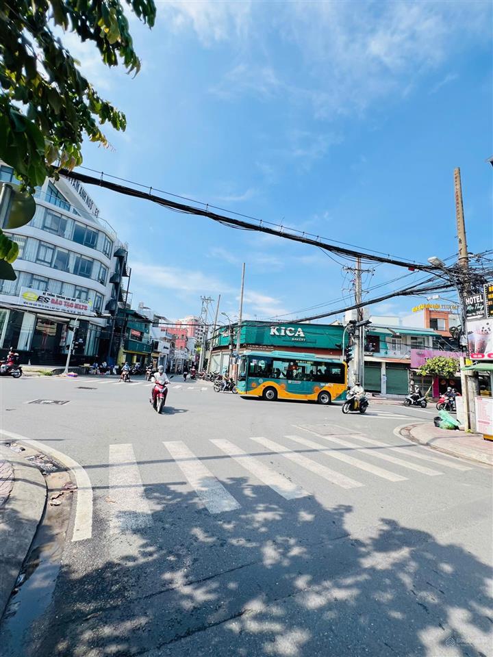 Hiếm có khó tìm,nhà hẻm xe hơi 6m đường số hoàng diệu 2,dt 130m2,ngang 6 x 22,vuông vức,giá 9,5 tỷ