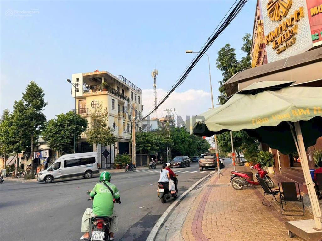 Bán gấp lô đất mặt tiền sầm uất ngay kha vạn cân, diện tích 5,1 x 19, công nhận 95m2, giá 10,5 tỷ