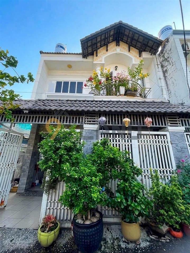 Cực nóng!!!chủ ngộp mới có giá này, bán gấp nhà 2mt hẻm 6m, dt8m x 10m, 2 tầng kiên cố, giá 5,4 tỷ