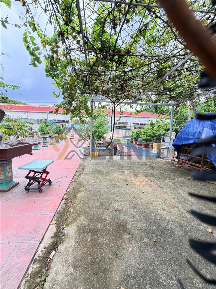 Gấp lắm mới có giá này, lô đất hẻm 6m ngay thcs linh trung, đường linh trung dt94m2, giá 6,6 tỷ