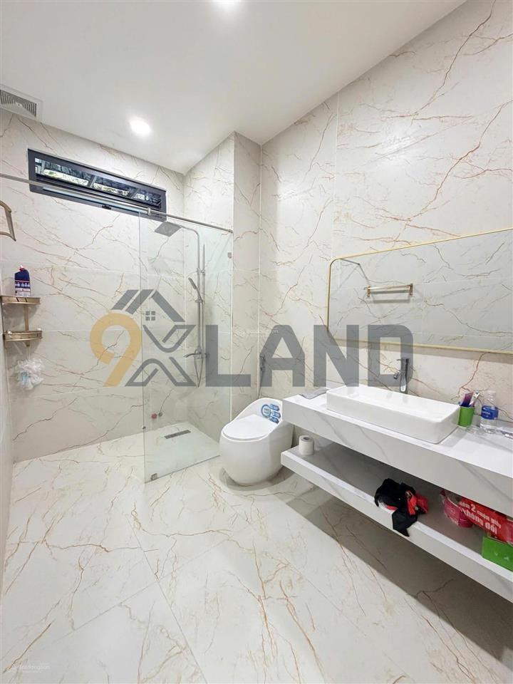 Nhà đẹp giá rẻ, nhà 2 mặt tiền đường số 8, full nội thất, dt 210m2, ngang 7,2 mét, nhà như hình.