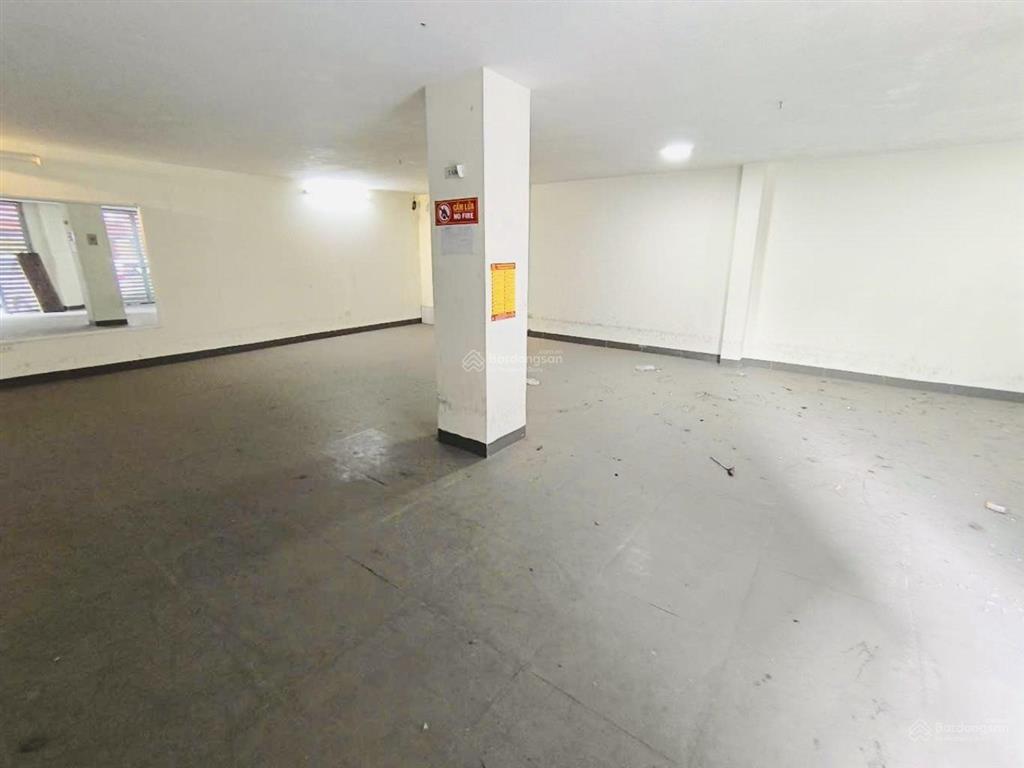 Chủ gửi bán toà căn hộ dịch vụ thương mại  phố hoa lâm việt hưng diện tích sàn 105m2 mt 11m
