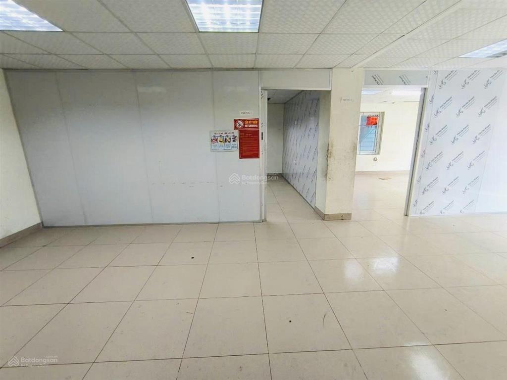 Chủ gửi bán toà căn hộ dịch vụ thương mại  phố hoa lâm việt hưng diện tích sàn 105m2 mt 11m
