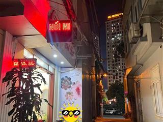 Bồ đề  bán nhà mặt ngõ kinh doanh  5 tầng  chỉ nhỉnh 9 tỷ  ko quy hoạch nhà dân xây