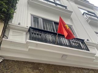 Bán nhà ngọc thuỵ trong đê 5,4 tỷ  30m2 5 tầng mới xây  ô tô