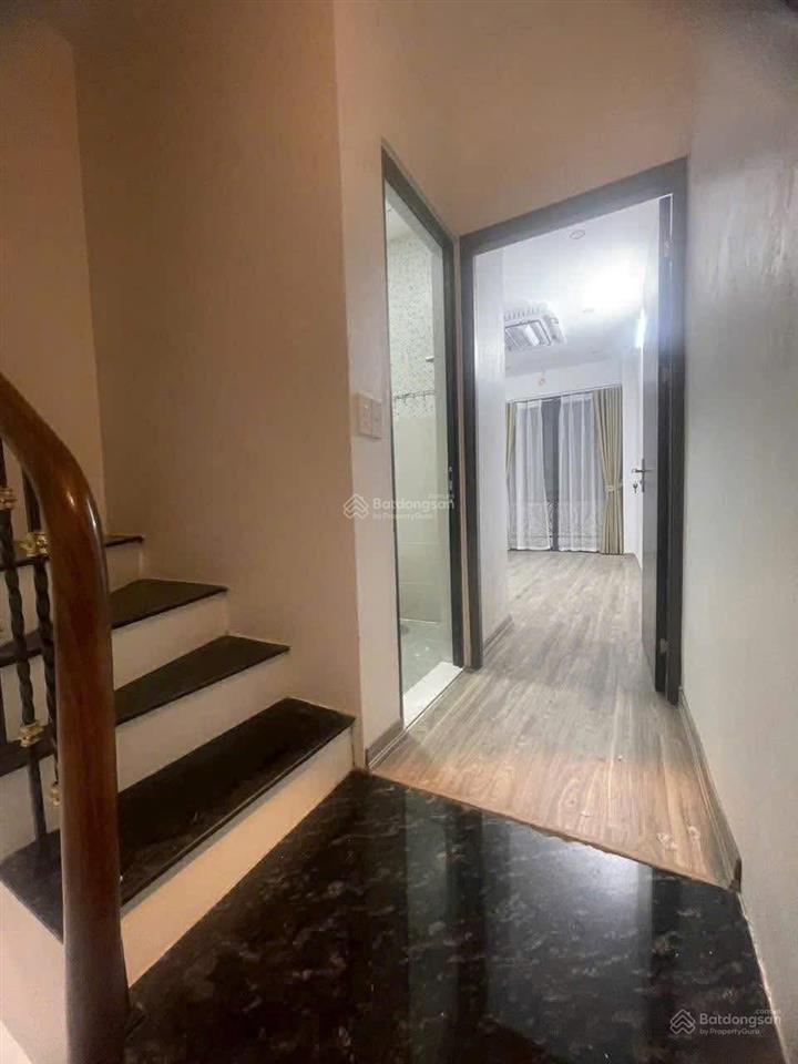 Bán nhà ngọc thuỵ trong đê 5,4 tỷ  30m2 5 tầng mới xây  ô tô