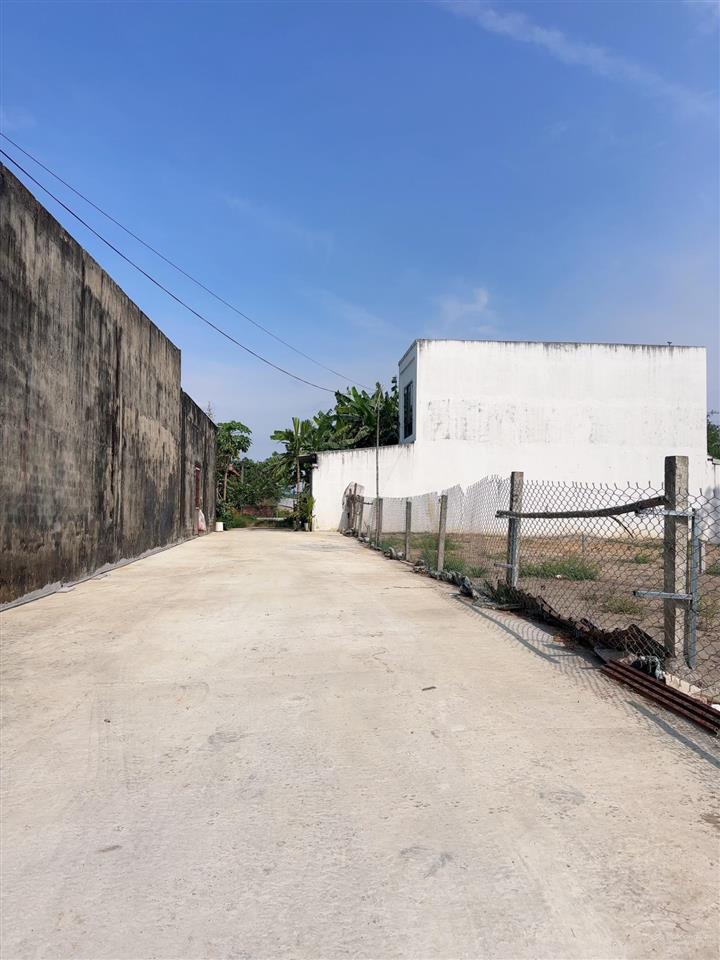 Cần bán lô đất lớn nhất thôn giáng đông , hoà châu, hoà xuân, (431,3m2 đất ở ) giá (7.4 tỷ).