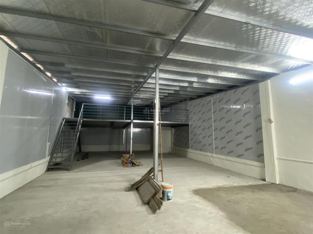 Cực hiếm! cho thuê nhà xưởng phố bằng b  oto tải tránh trước nhà  diện tích 250m  giá 25tr/thang