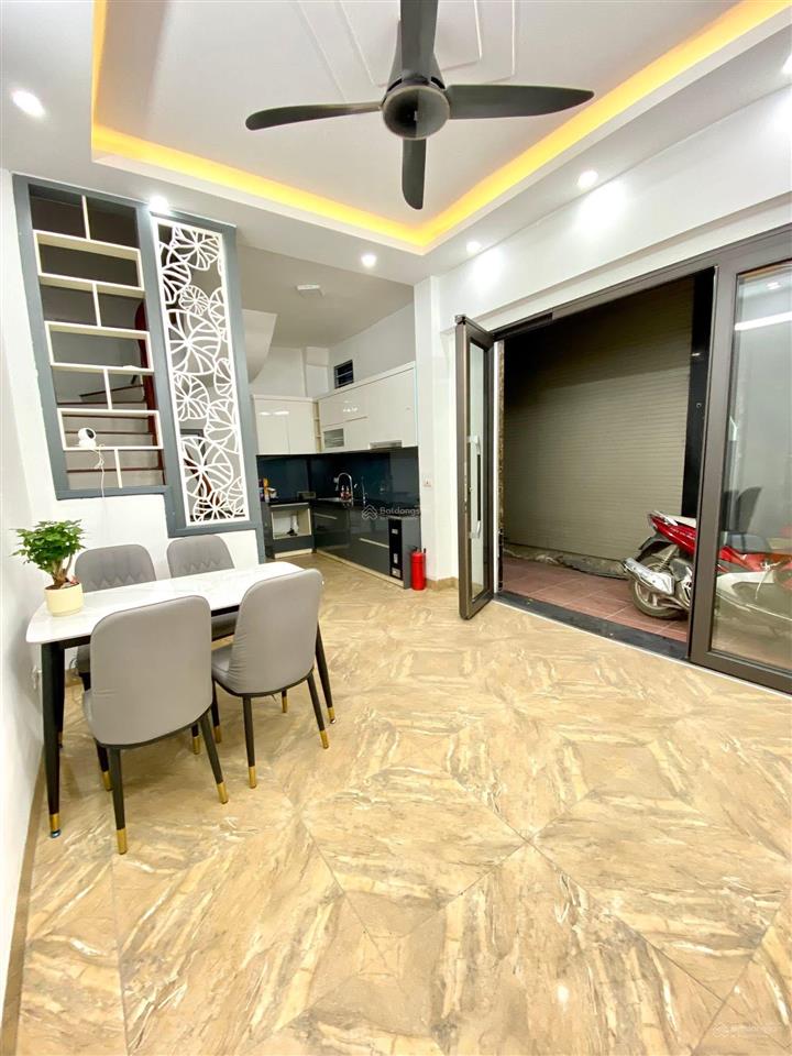 Cực hiếm ! bán nhà đường mỹ đình  cách oto 10m  nhà xây 6 tầng giá chỉ 7,3 tỷ