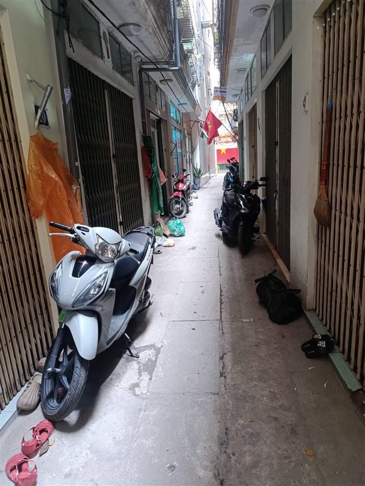 Bán nhà 5 tầng giá 4,85 tỷ gần ô tô nhà đẹp, ở ngay!
