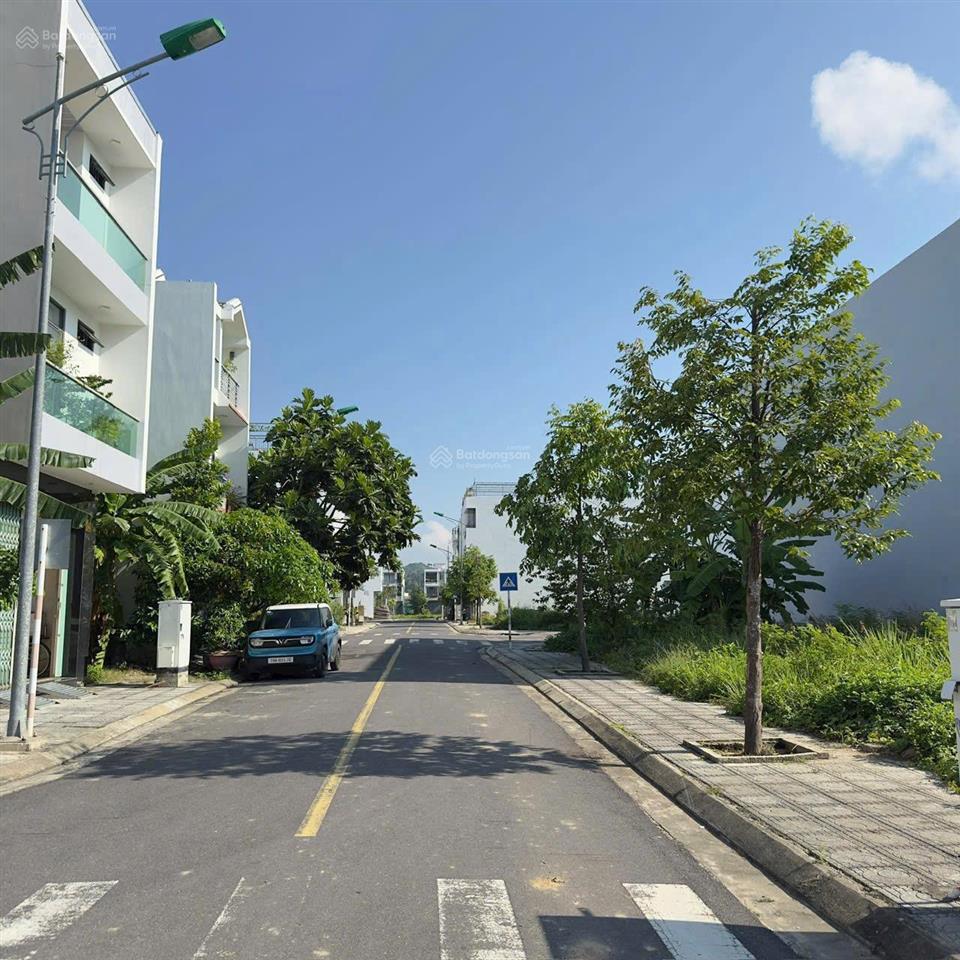 Giá cực tốt bán lô đất đẹp kđt nam vĩnh hải 103,8m ngang 5m giá 37,5 triệu/m