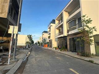 Giá cực tốt bán lô đất đẹp kđt nam vĩnh hải 103,8m ngang 5m giá 37,5 triệu/m