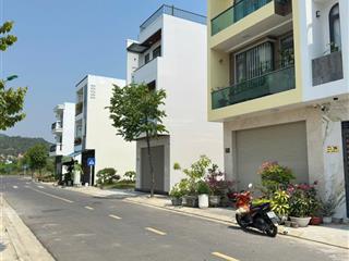 Bán lô đất vị trí cực đẹp kđt nam vĩnh hải lk6 106m  giá 43 triệu/m