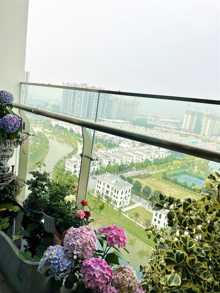 Masteri waterfront, chính chủ sang nhượng 3pn view hồ tầng trung toà h2 80m2
