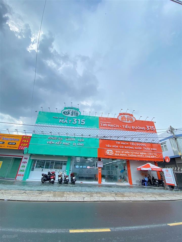 Bán nhà siêu khan hiếm góc 3mt nguyễn văn quá, q12 (24x33nh)  2 tầng  hdt 200tr/th  bán 68 tỷ