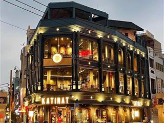 Bán nhà góc 2 mt thường hiệu  quận 3 (8x20m. nh)  3 tầng  hđt 150tr/th  bán 99 tỷ